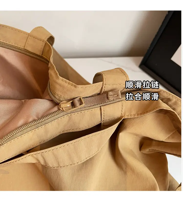 Ultra Light Waterproof Crossbody Tote Bag for Students & Commuters — feature 3
