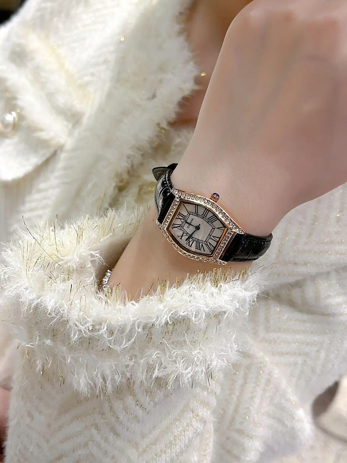 Diamond Watch for Women Korean Style Simple Roman Scale — feature 3
