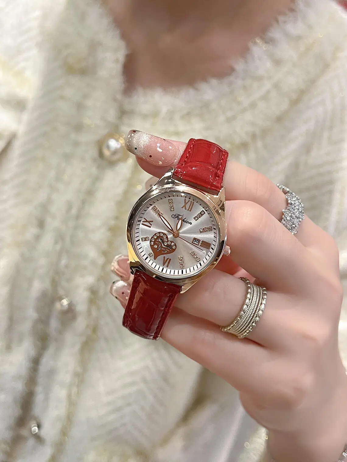 Women's Green Quartz Watch with Diamond Bracelet — feature 2