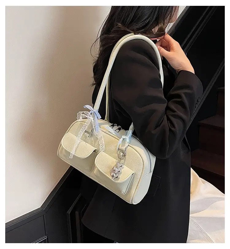 Women's Cream Crossbody Bag with Chain Strap — feature 1