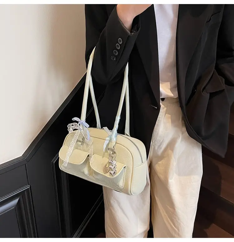 Women's Cream Crossbody Bag with Chain Strap — feature 17