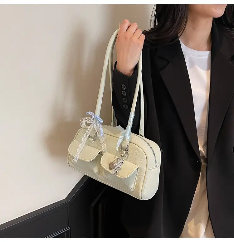 Women's Cream Crossbody Bag with Chain Strap — feature 18