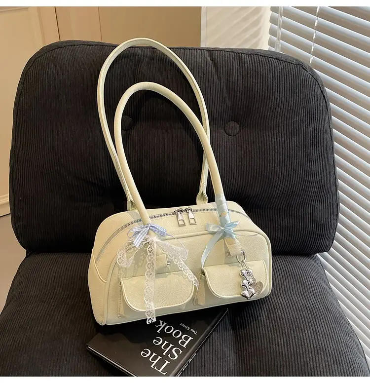 Women's Cream Crossbody Bag with Chain Strap - Image 5