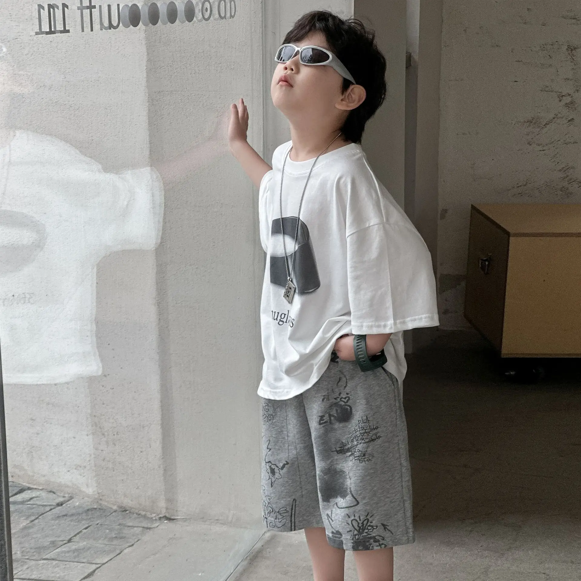 Boys White Graphic Cotton T-Shirt Loose Fit 2025 — feature 18