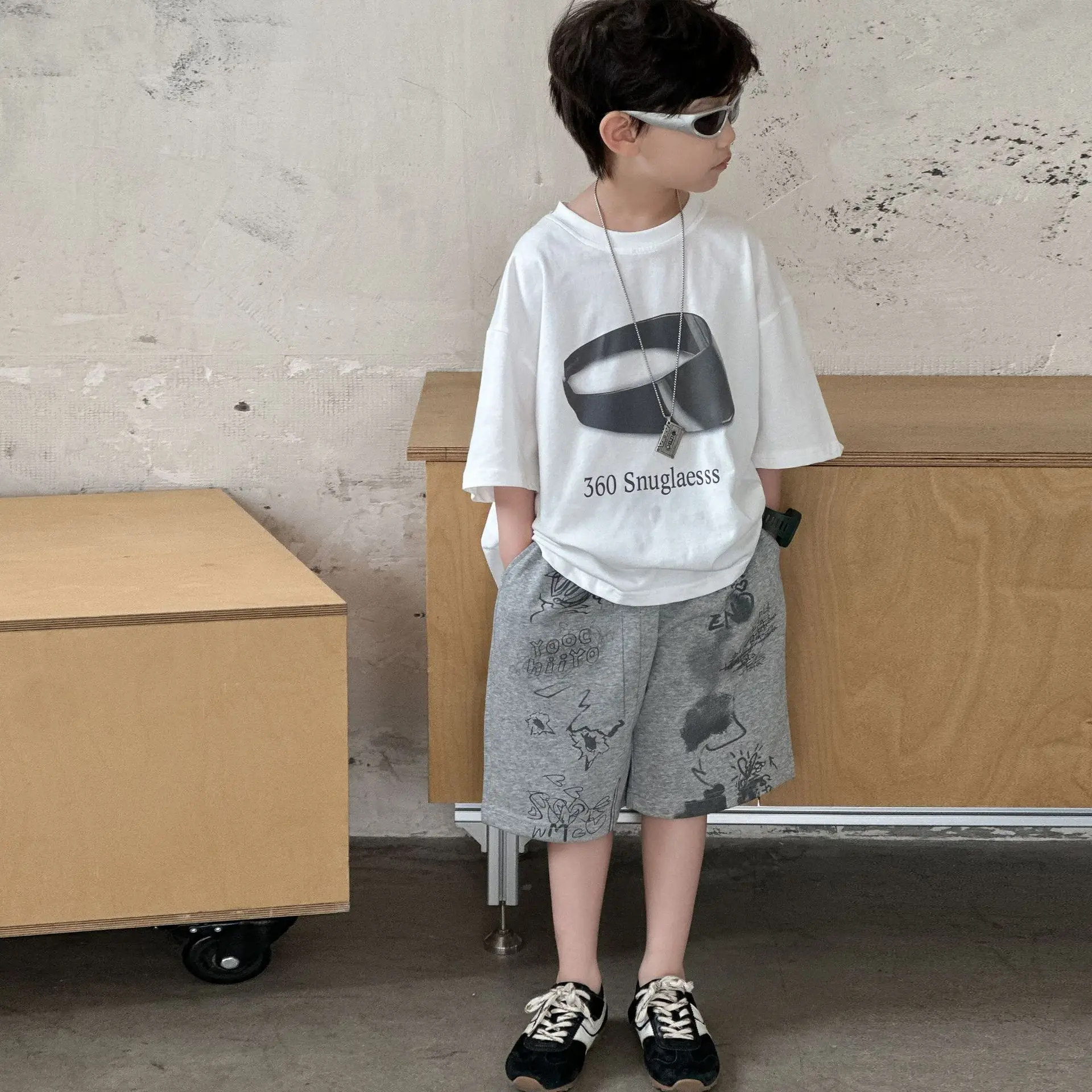 Boys White Graphic Cotton T-Shirt Loose Fit 2025 — feature 3