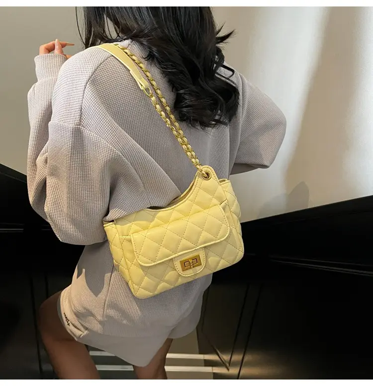 Pink Rhombus Chain Shoulder Bag for Women 2025 — feature 21