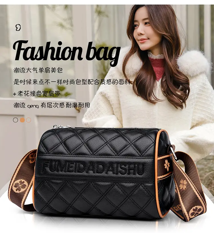 Black Quilted Women's Crossbody Bag with Fumeida Aishu Logo — feature 2