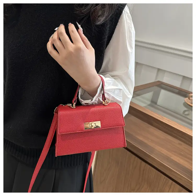 White Leather Shoulder Bag with Gold Hardware — feature 12