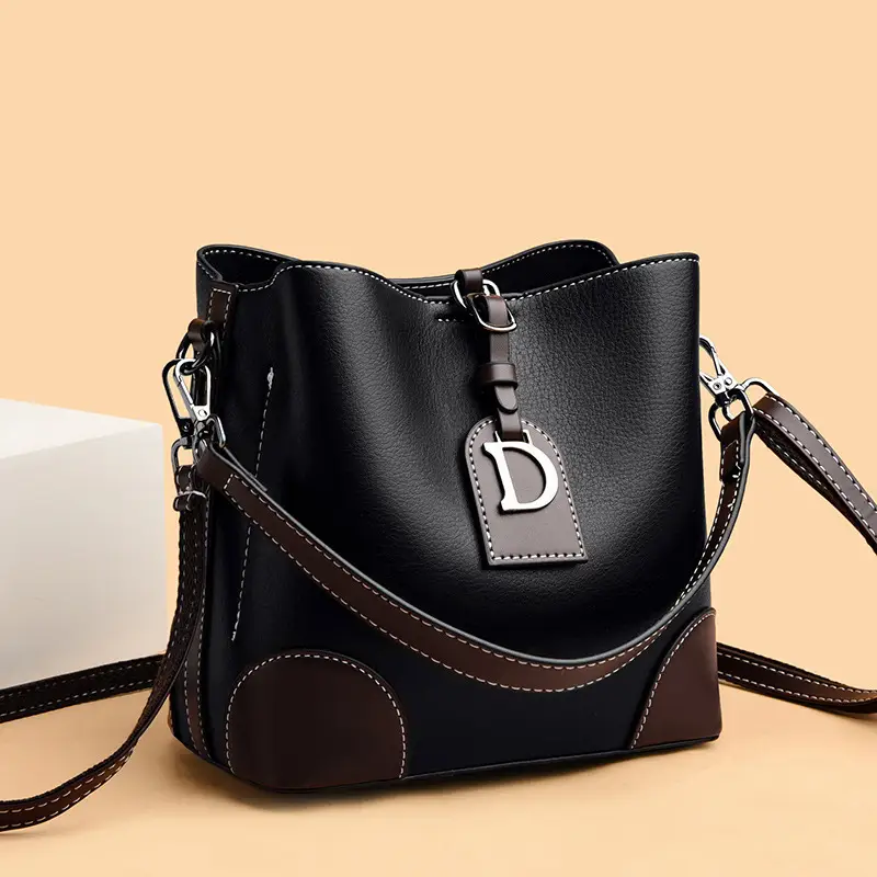 Women's Black D-Log Crossbody Bag 2025 New Arrival - Image 5