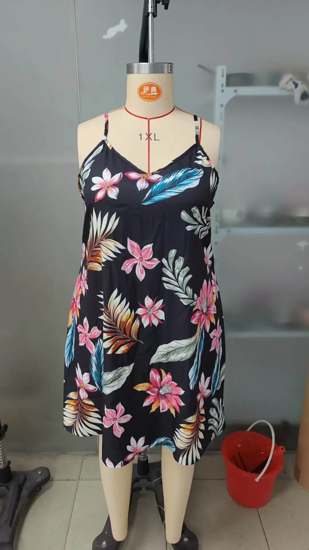 2025 Printed Floral Sling Dress Women Adjustable Strap — feature 2