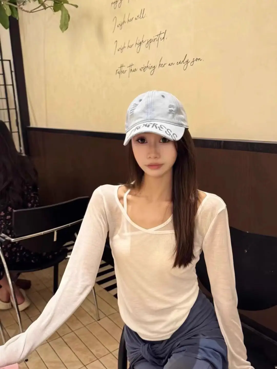 Women Vintage Distressed Cap Sun Protection Duckbill Cap — feature 5