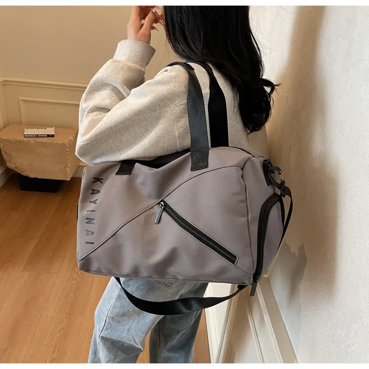 Large Capacity Fitness Sports Shoulder Bag Grey — feature 35
