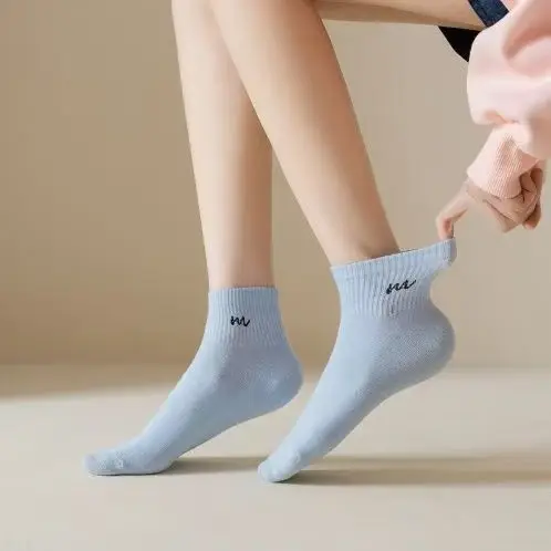 Women's Spring and Summer Thin Socks, Sweat-Absorbent, Breathable, Simple and Versatile Sports Socks, Student Socks, Zhuji Socks