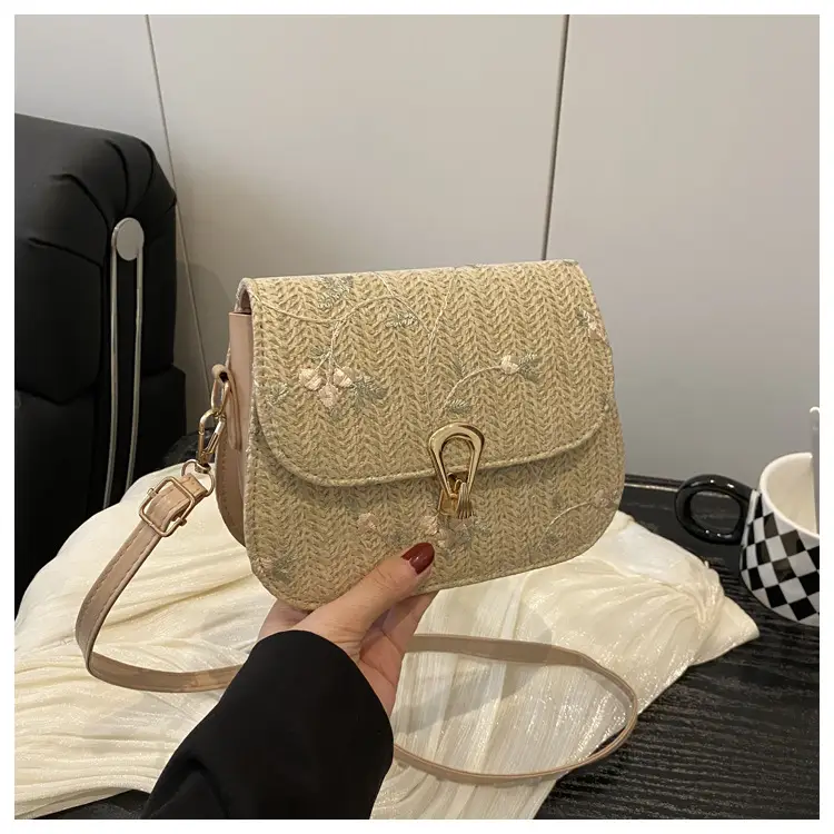 Korean Style Straw Latch Bag for Women - Image 2
