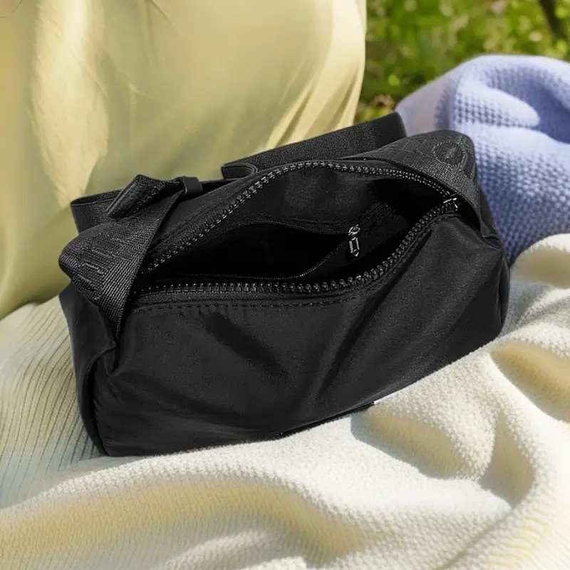 Black Crossbody Bag for Men Women 2025 Summer — feature 7