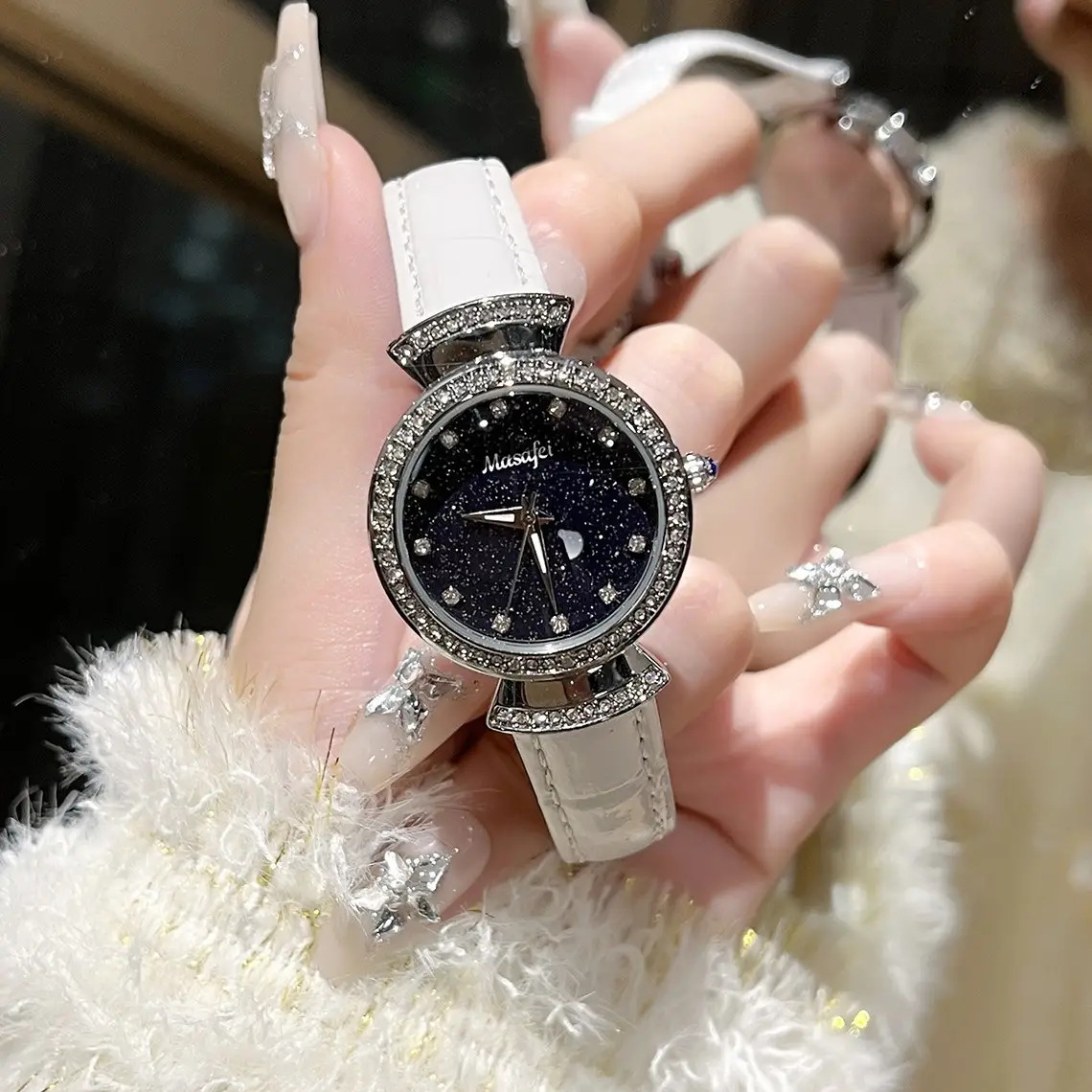 Lady's Watch Blue Crystal Water Resistant - Image 5