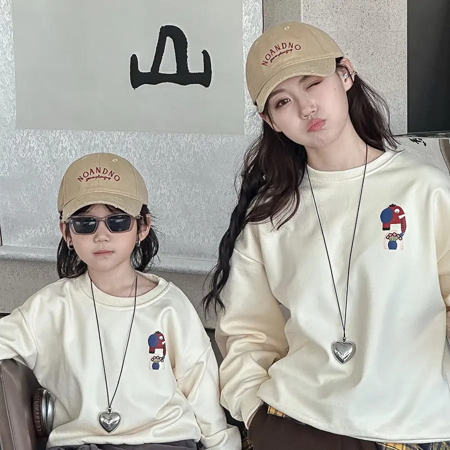 Girls Black Oando Logo Baseball Cap Sunshade - Image 4