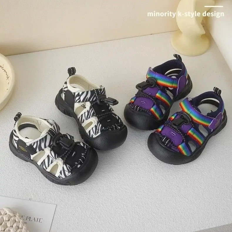 Summer New Boys Baotou Hollow Sandals Breathable Children Beach Shoes