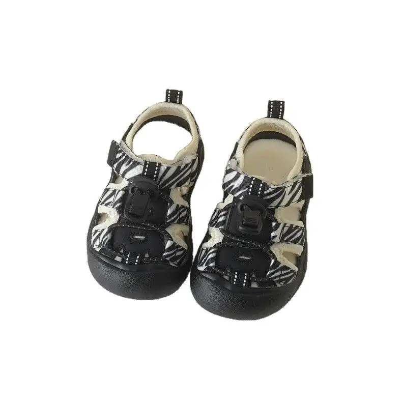 Summer New Boys Baotou Hollow Sandals Breathable Children Beach Shoes