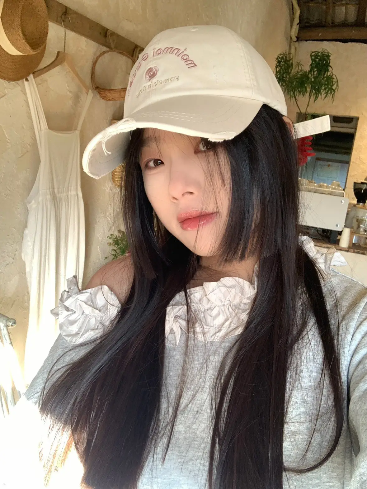 Korean Rose Letter Baseball Cap Women Black — feature 17