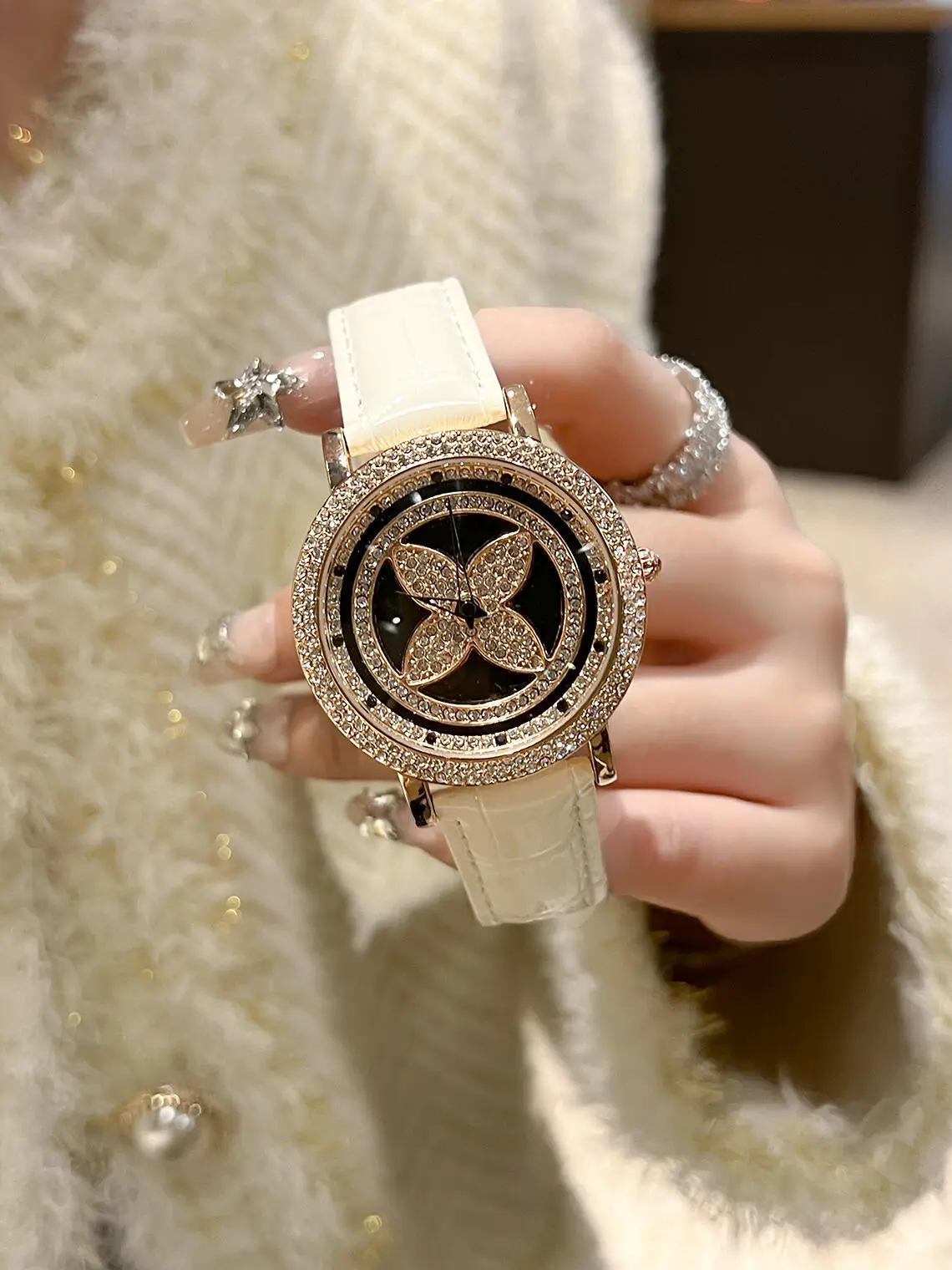 Luxury 4-Lever Watch for Women with Crystal Band — feature 6