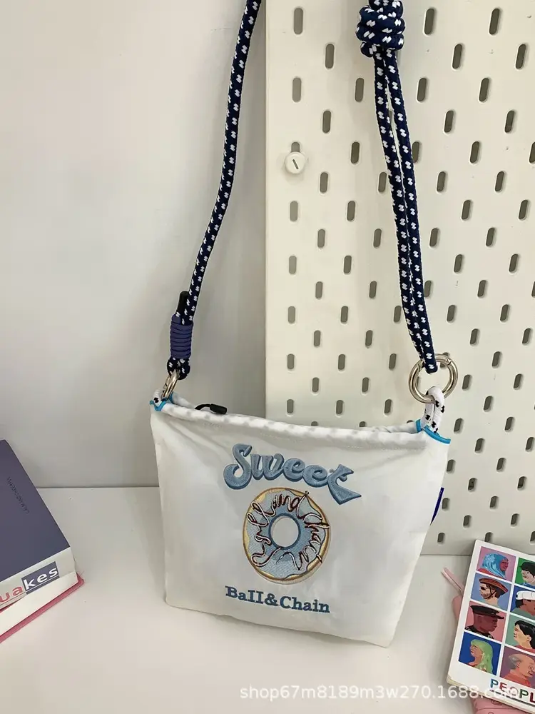 Japanese Niche Embroidered Shoulder Bag for Women - Image 5