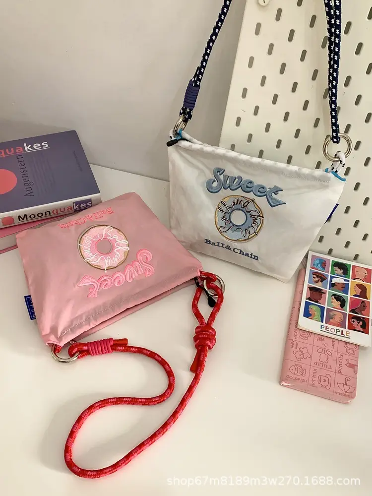 Japanese Niche Embroidered Shoulder Bag for Women — feature 23