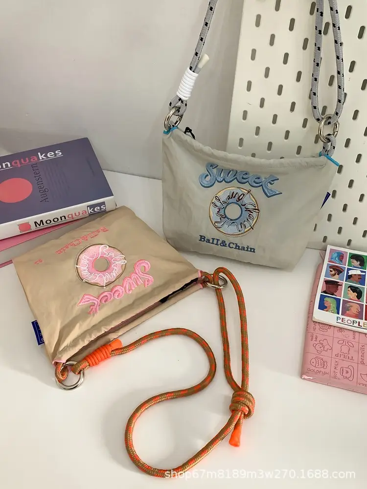 Japanese Niche Embroidered Shoulder Bag for Women — feature 26