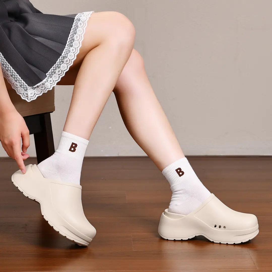 Chef Shoes Women's Summer Thick-soled Non-slip Wear-resistant Sandals EVA Outer Wear Breathable Non-smelly Feet High-end Feet Baotou - Image 3