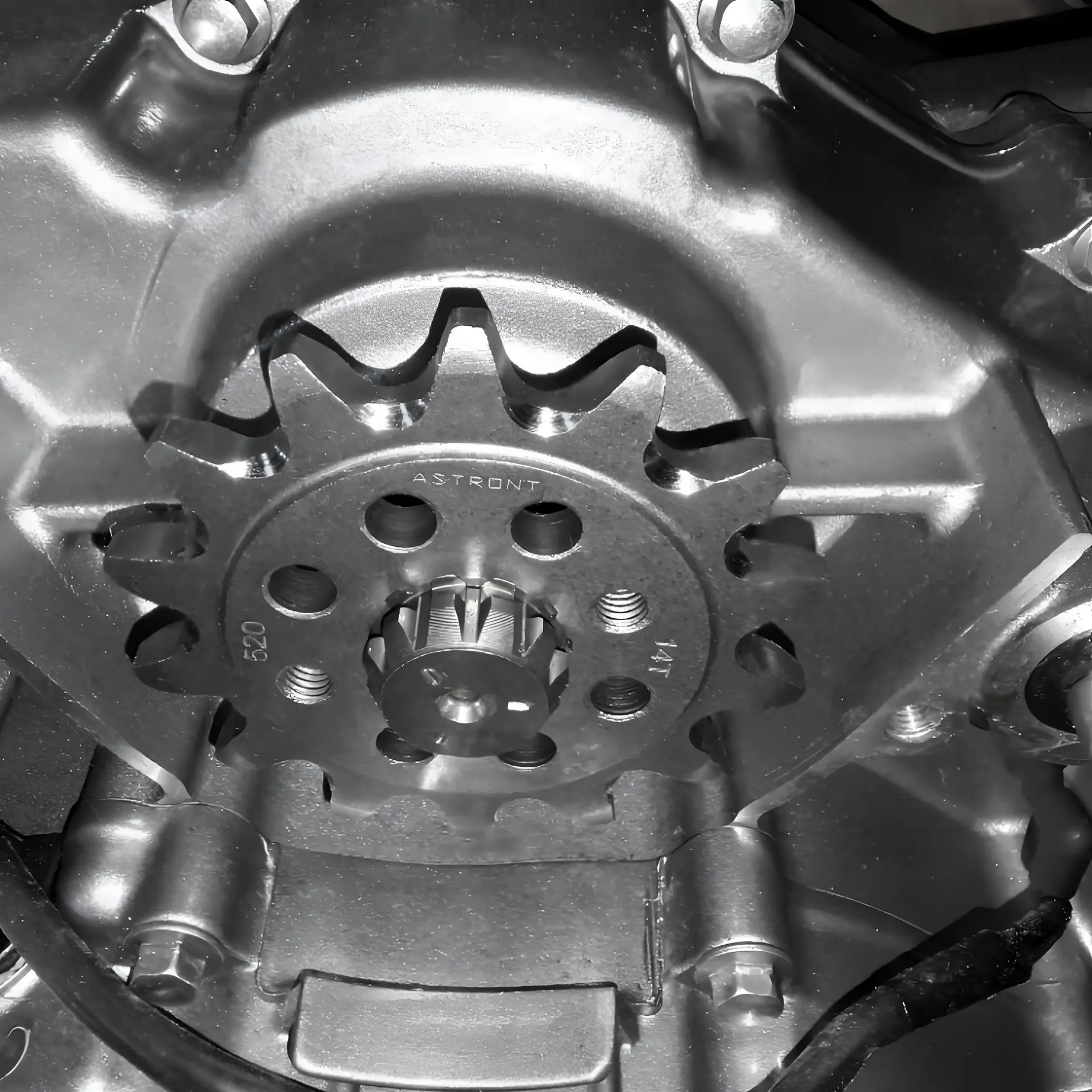 520 Sprocket Pinion for Honda CRF250L/300L Auto Parts — feature 2