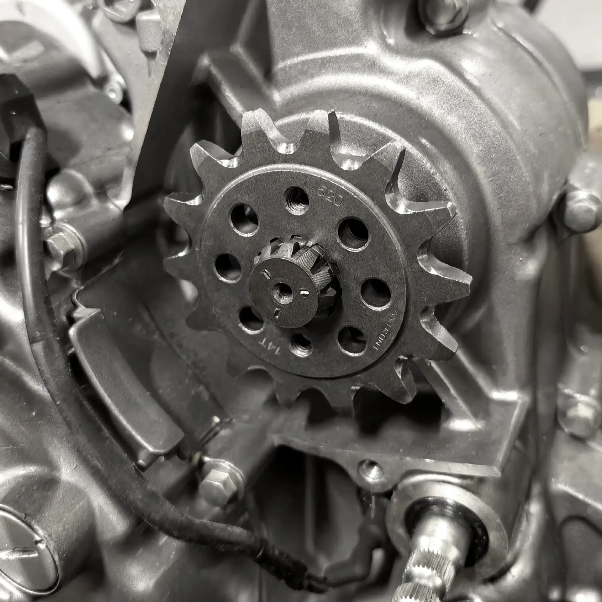 520 Sprocket Pinion for Honda CRF250L/300L Auto Parts — feature 3