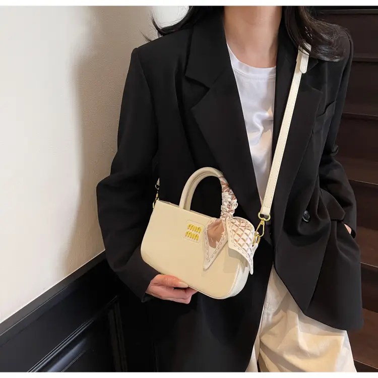 Women's Cream Miu U Shoulder Bag with Bow — feature 11