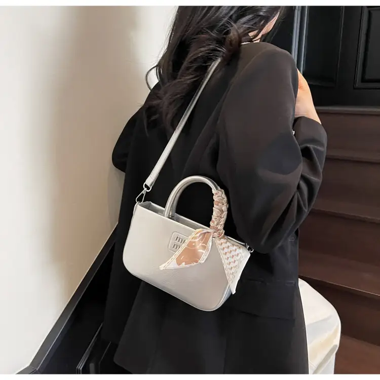Women's Cream Miu U Shoulder Bag with Bow — feature 17