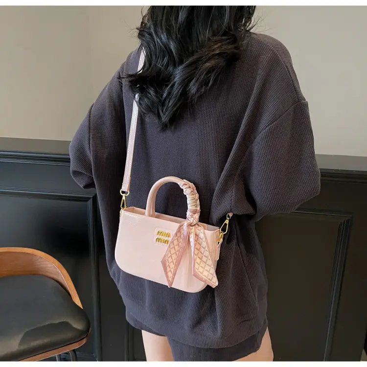 Women's Cream Miu U Shoulder Bag with Bow — feature 20