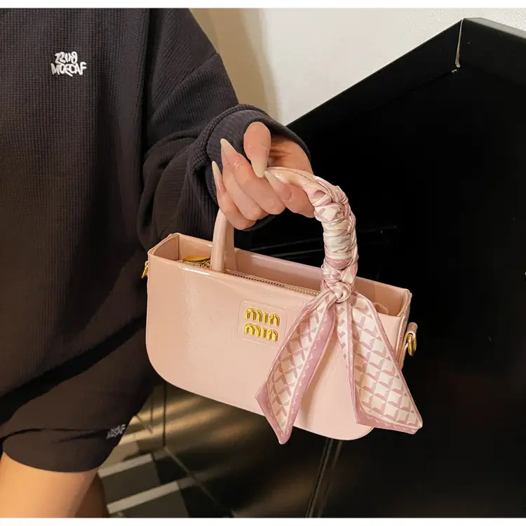 Women's Cream Miu U Shoulder Bag with Bow — feature 22