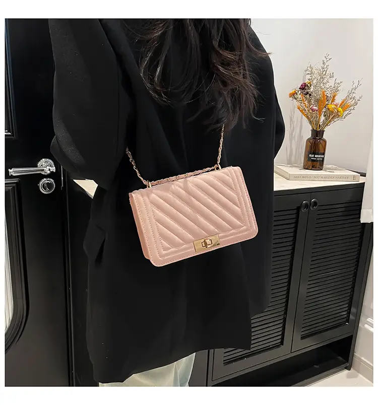 2025 Spring White Quilted Crossbody Bag with Gold Chain — feature 14
