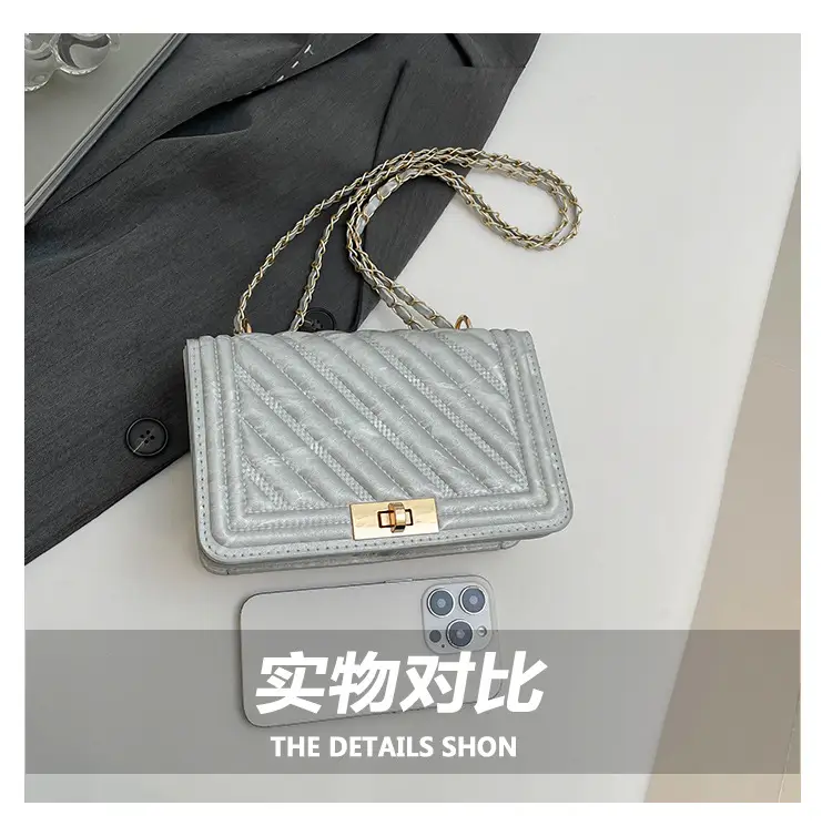 2025 Spring White Quilted Crossbody Bag with Gold Chain — feature 7