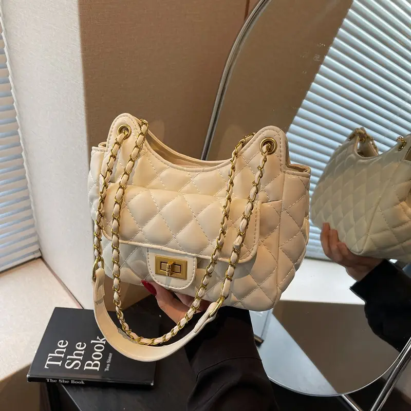 Women's Vintage Diamond Embroidered Chain Crossbody Bag