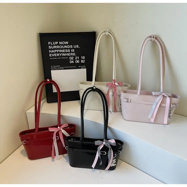 Black Clear Plexiglass Shoulder Bag for Women — feature 1