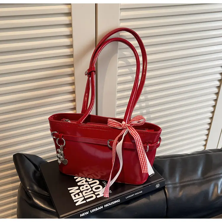 Black Clear Plexiglass Shoulder Bag for Women — feature 12