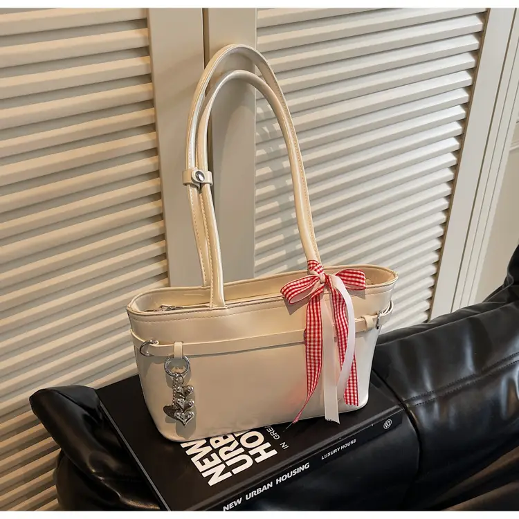Black Clear Plexiglass Shoulder Bag for Women — feature 15