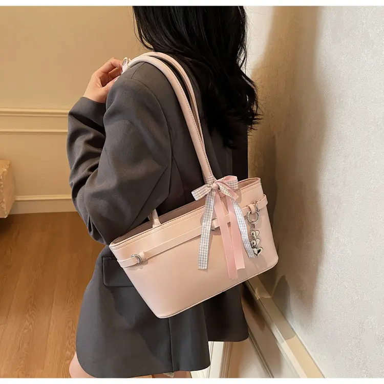 Black Clear Plexiglass Shoulder Bag for Women — feature 24
