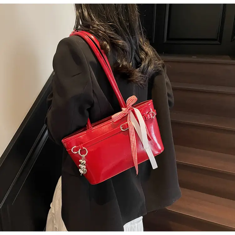 Black Clear Plexiglass Shoulder Bag for Women — feature 26