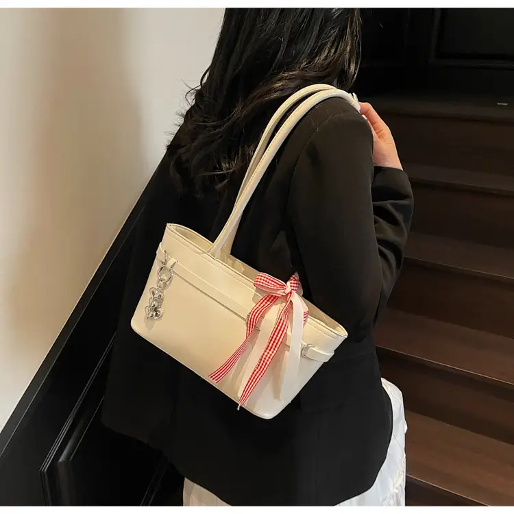 Black Clear Plexiglass Shoulder Bag for Women — feature 30