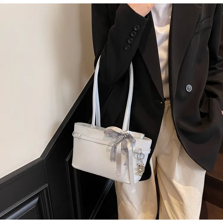 Black Clear Plexiglass Shoulder Bag for Women — feature 32