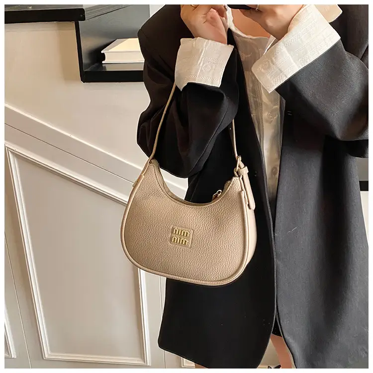 Women's Niche Crossbody Bag Beige 2026 — feature 13