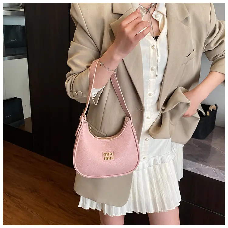 Women's Niche Crossbody Bag Beige 2026 — feature 16