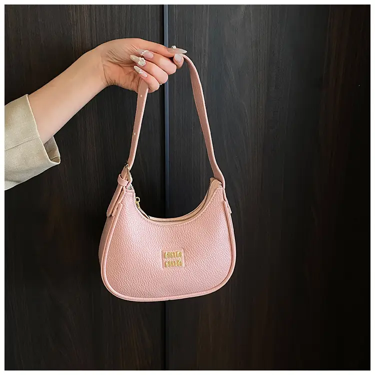 Women's Niche Crossbody Bag Beige 2026 — feature 17