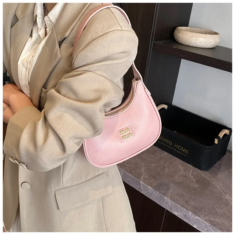Women's Niche Crossbody Bag Beige 2026 — feature 18