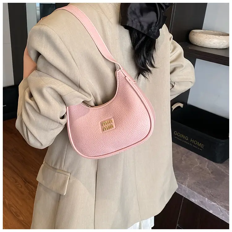 Women's Niche Crossbody Bag Beige 2026 — feature 19